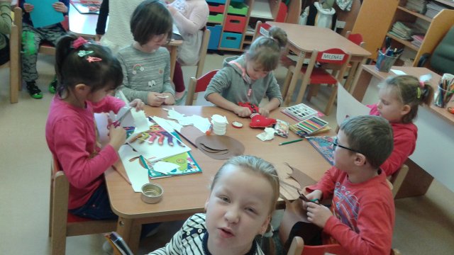 grupa iv - przygotowanie prac  na konkurs plastyczny mj przyjaciel-pluszowy mi 13